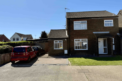 4 Bedroom Link Detached House for Sale in Sandy C