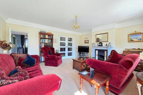 Living Room (1)