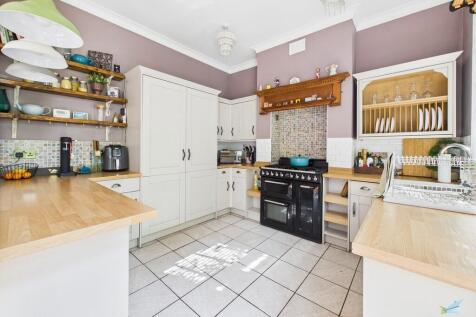 CAM03111G0-PR0330...