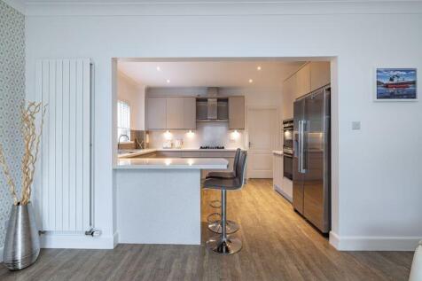 Family Area to Breakfasting Kitchen