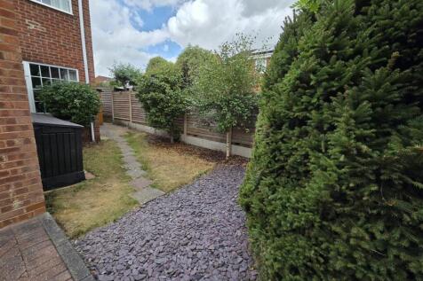 side garden.jpeg