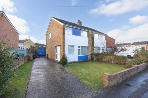 Trowbridge, BA14 - property photo