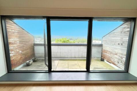 ROOF TERRACE
