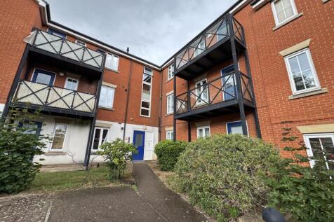 Large 2 Bedroom Flat