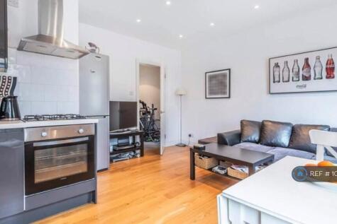 1 - Sitting Room 