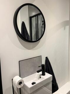 Private bathroom 