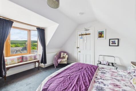 CAM03481G0-PR0104-STILL066