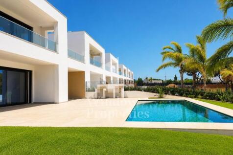 Exclusive 3 Bedroom Villa Close to Vilamoura Marina and Golden Triangle Beaches