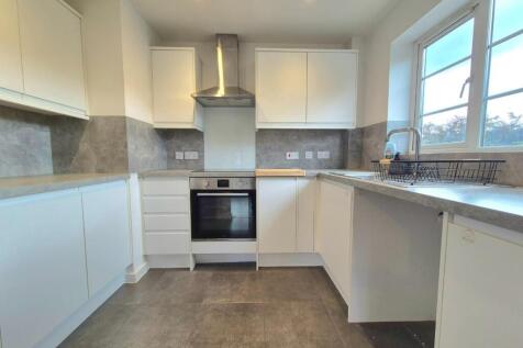 5 Meadowsweet kitchen.jpg
