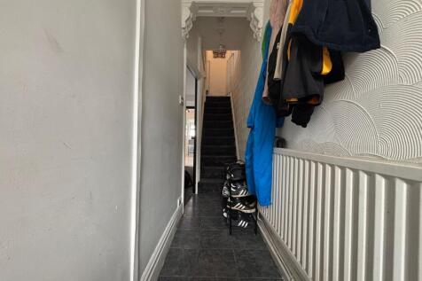 Porch/Entrance Hallway