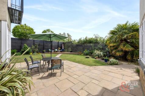 The Droveway, 22A-023.JPG