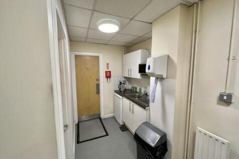 Westgate 2  Kitchenette.jpg