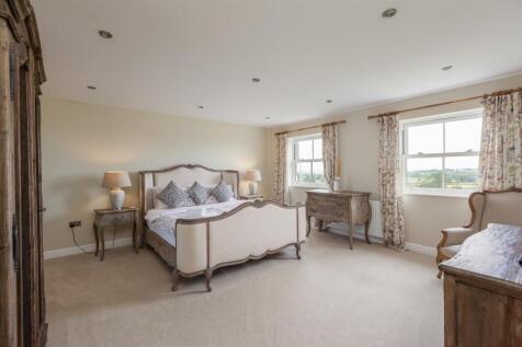 House - Principal Bedroom Suite