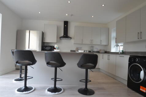 Room 6 kitchen
