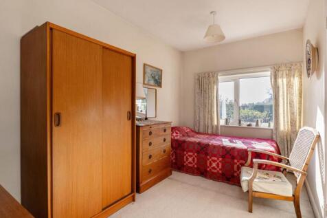 100524_53 Bouverie Avenue-15_low.jpg