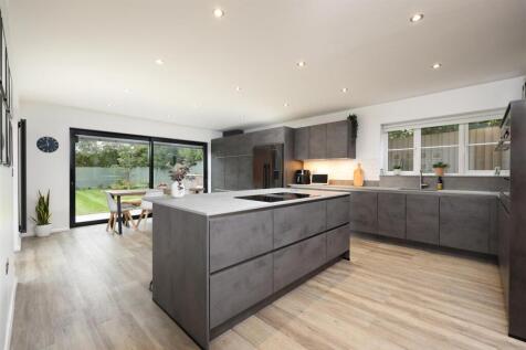 12 Nightinglale Close 12.JPG