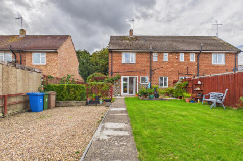 2 Bedroom House - semi-detached for Sale