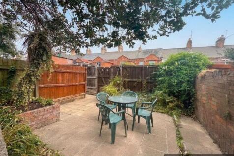 Shared courtyard garden