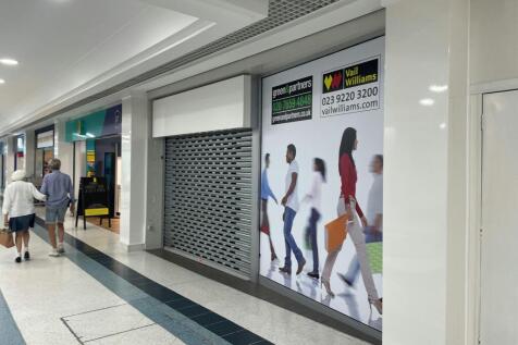 PHOTO 3  Unit 92  38 Westbury Mall  Fareham Shopping Centre.jpeg