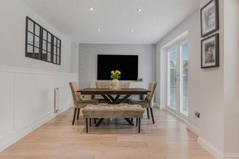 Open Plan Kitchen/Dining Room