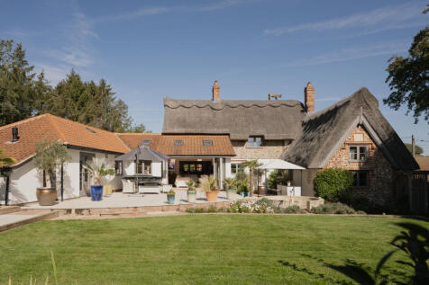 313827 - Bull Hill Cottage, Hawstead-31.jpg