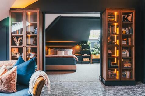 Master Lounge