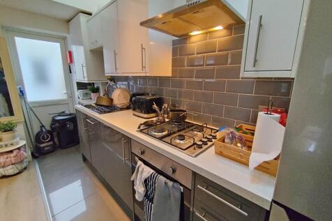 Kitchen (2)