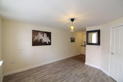 2 The Courtyard, Hucknall photo 4
