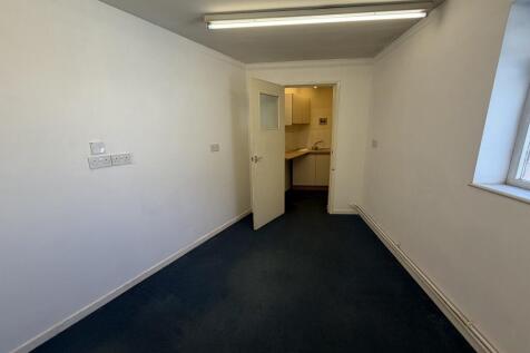 Retail Property (high street) for sale Image 7