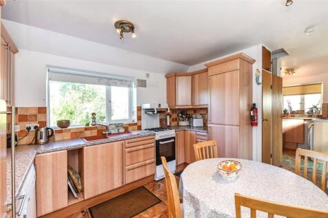 Kitchen/Breakfast Rm