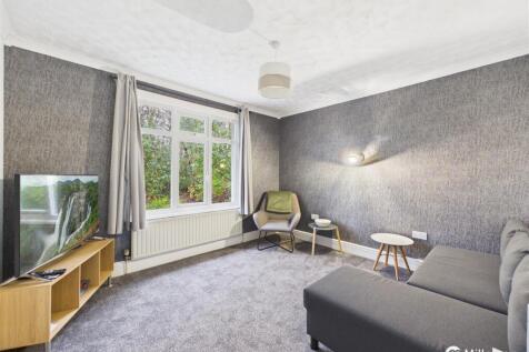 CAM05092G0-PR0153-STILL012.jpg