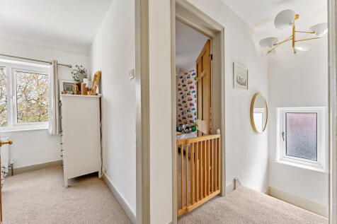 39 NIDDRIES LANE-7.jpg