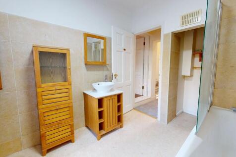 1050-12122025_105...