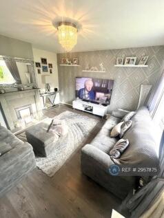 Camberley Mount, Bradford, BD4 photo 4