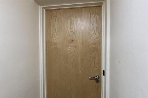 Flat Door