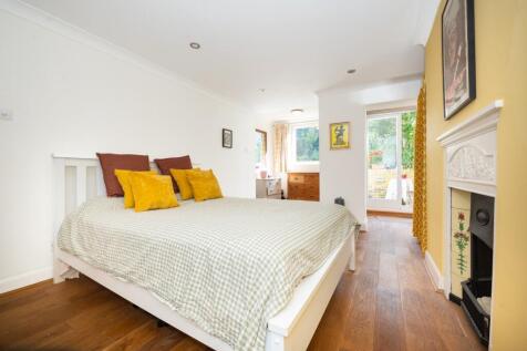 Click to visit Rightmove listing