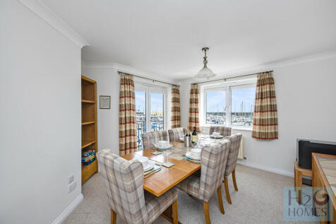 Collingwood Court...