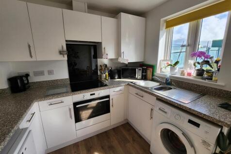 Woodpecker Close, Lydney photo 4