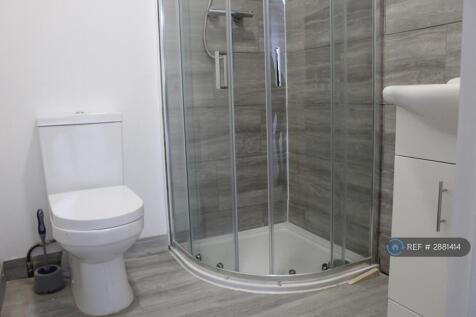 Very Large En-Suite Ground Floor
