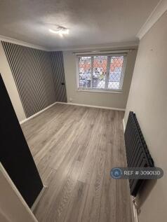 Biscop Crescent, Newton Aycliffe, DL5 photo 4