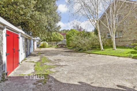 Driveway/Parking