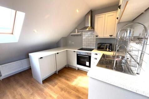 105FieldEndRoadKi...