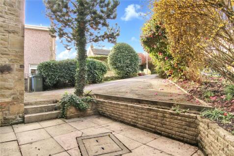 Front Garden/Parking