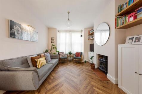 Haldan Road, E4
