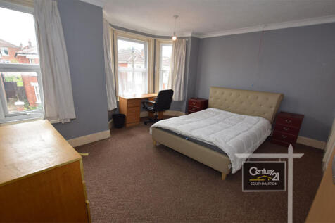 |Ref: R153893|, Burlington Road, Southampton SO15 2FQ photo 4