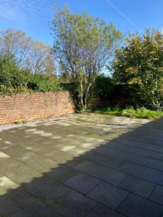 Patio 12 n