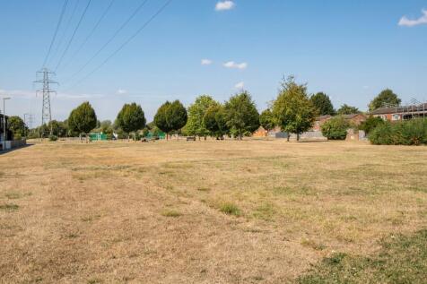 Green Space to Rear of Property