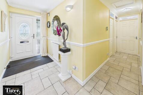 CAM02176G0-PR0671...