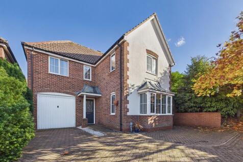 4-bed detached on Rosemary Way, Downham Market, Norfolk, PE38 9UB, £1,600/mo
