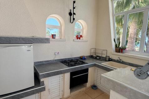 4 Bedroom Villa for 